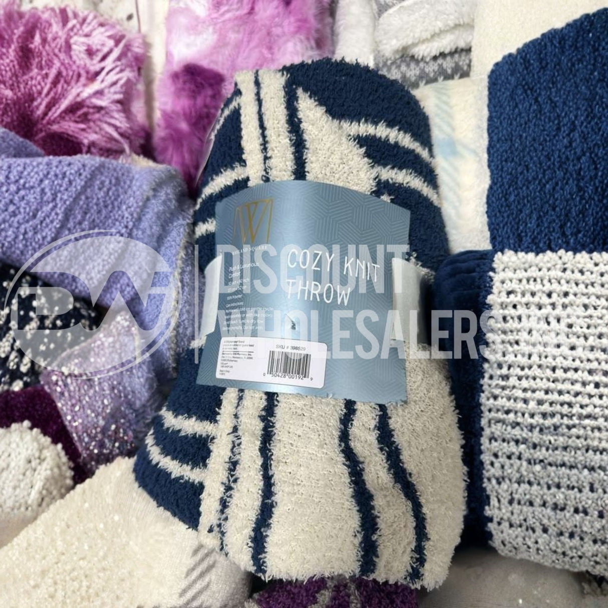Throw Assorted Different Sizes #3 (80 Pcs Per Pallet)