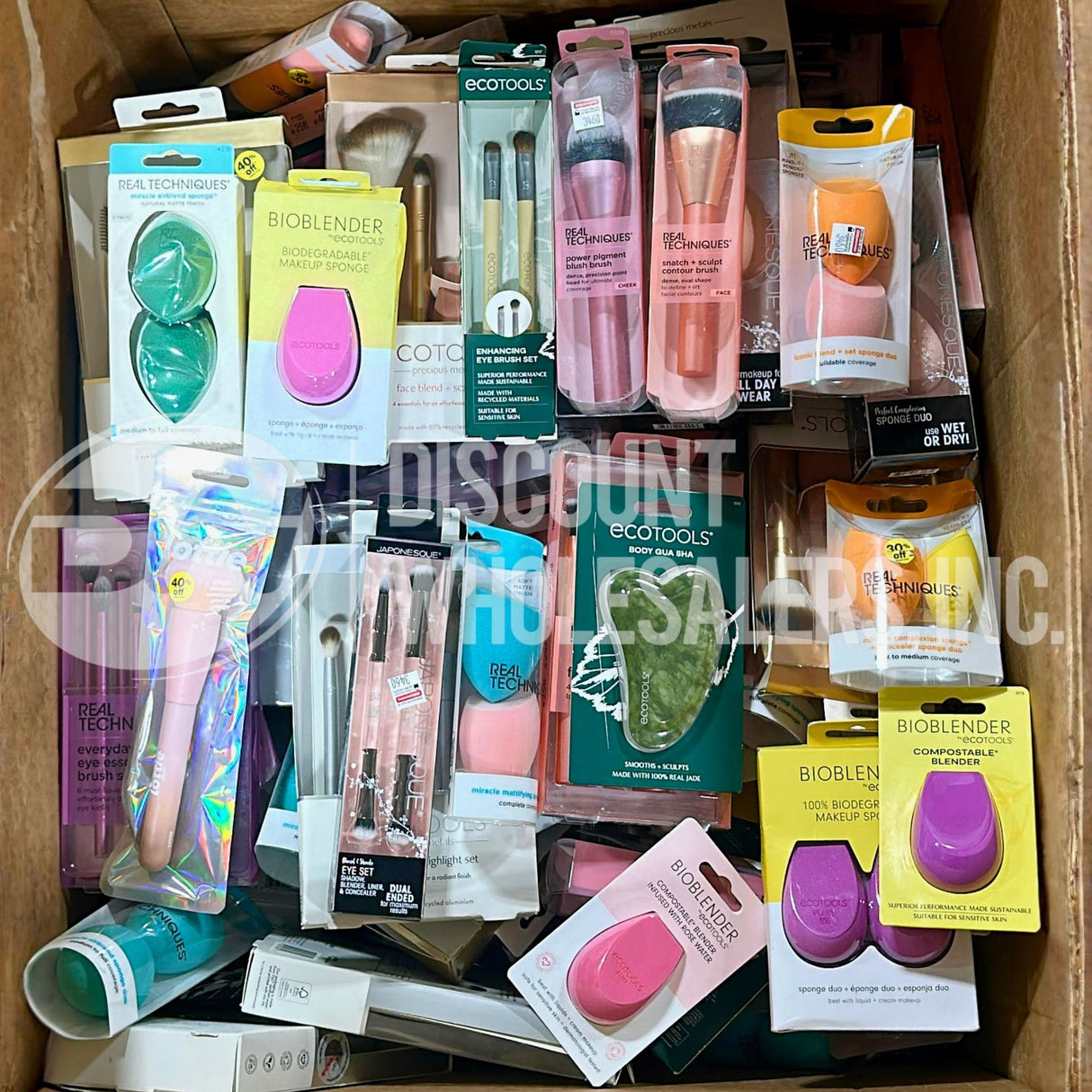Assorted Brush , Sponges and More Different Sizes (300 Pcs Lot)