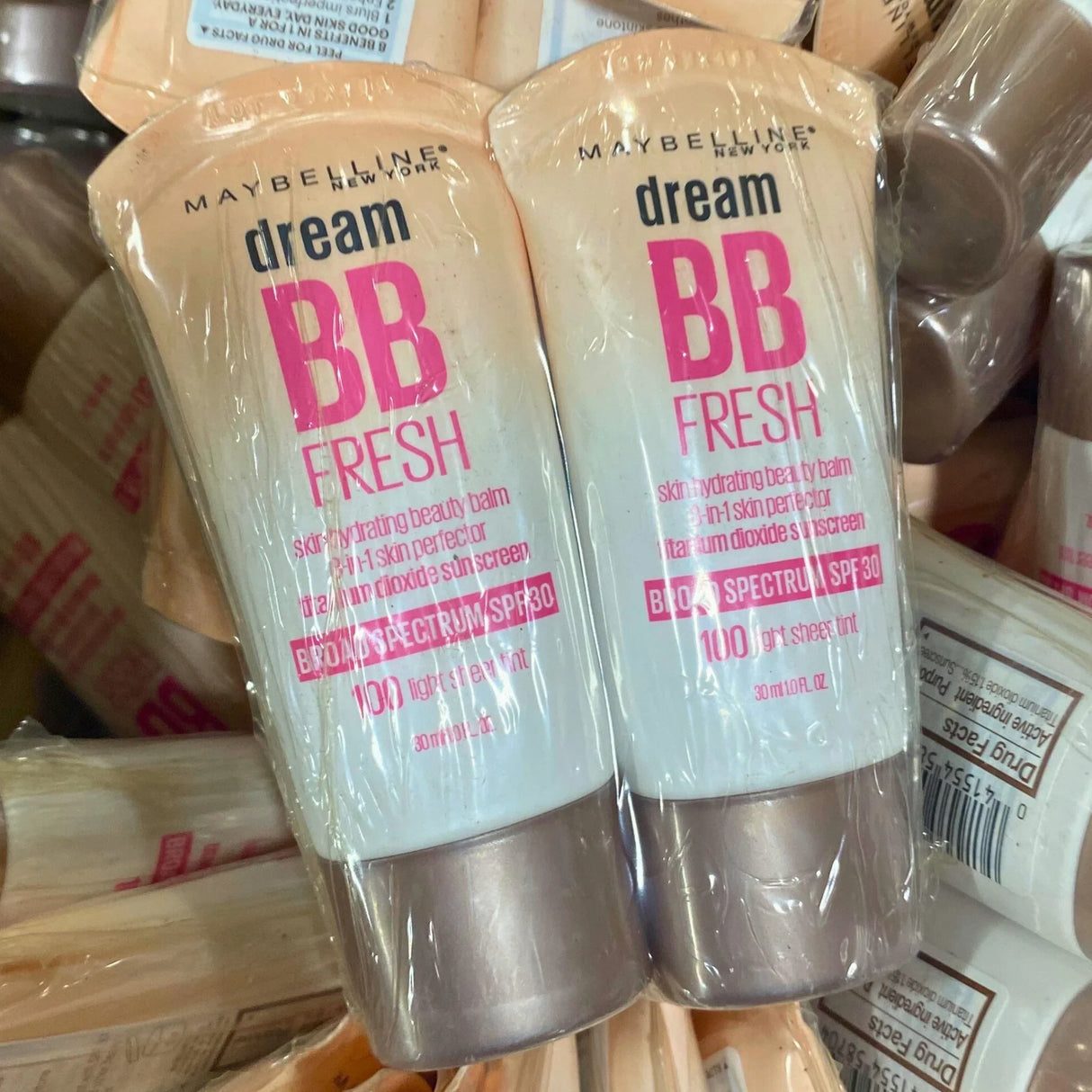 Maybelline Dream BB Fresh Skin Hydrating Beauty Balm 8-in-1 Broad Spectrum SPF 30 100 Sheer Tint (92 Pcs Lot)
