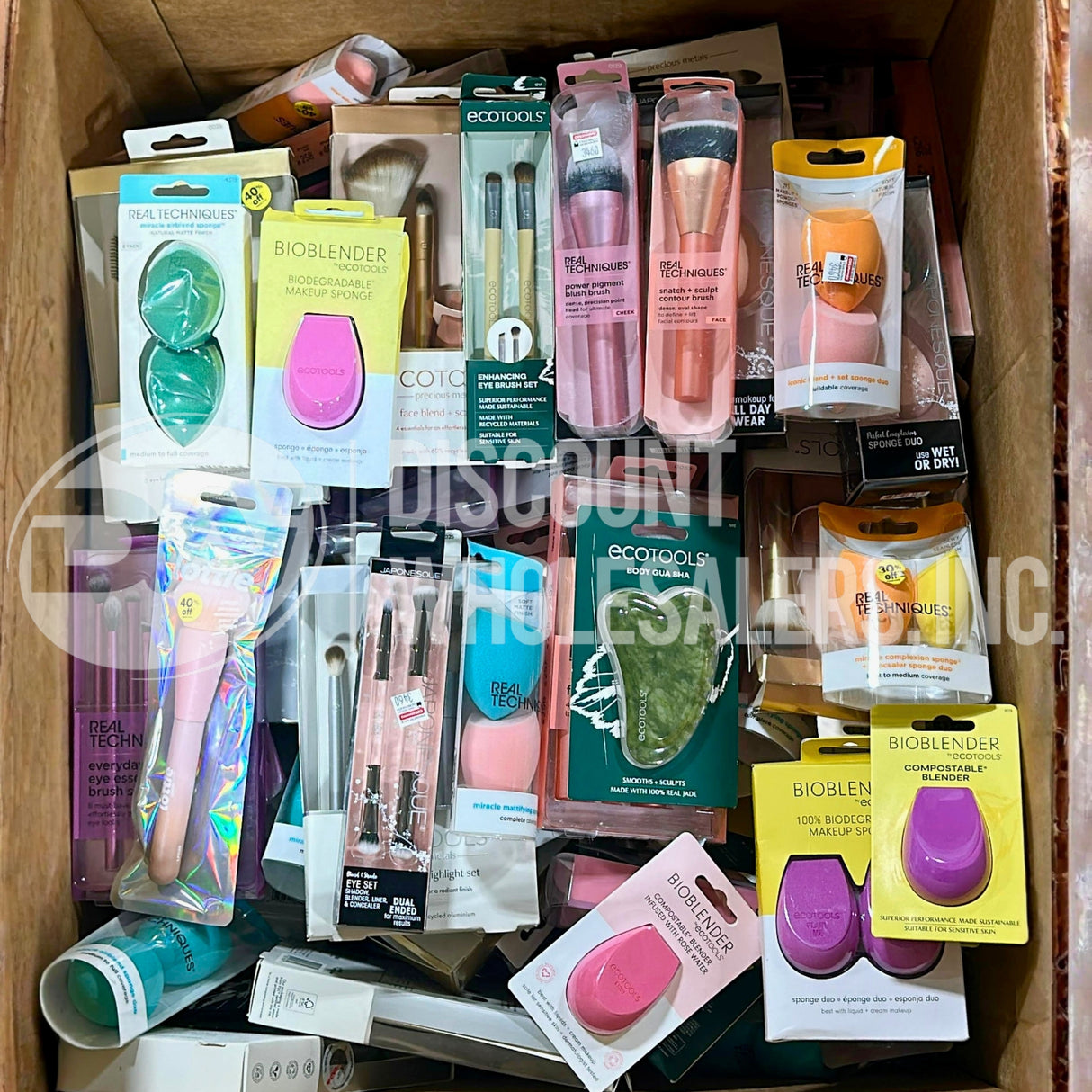 Assorted Brush, Sponges And More Different Sizes (270 Pcs Lot)