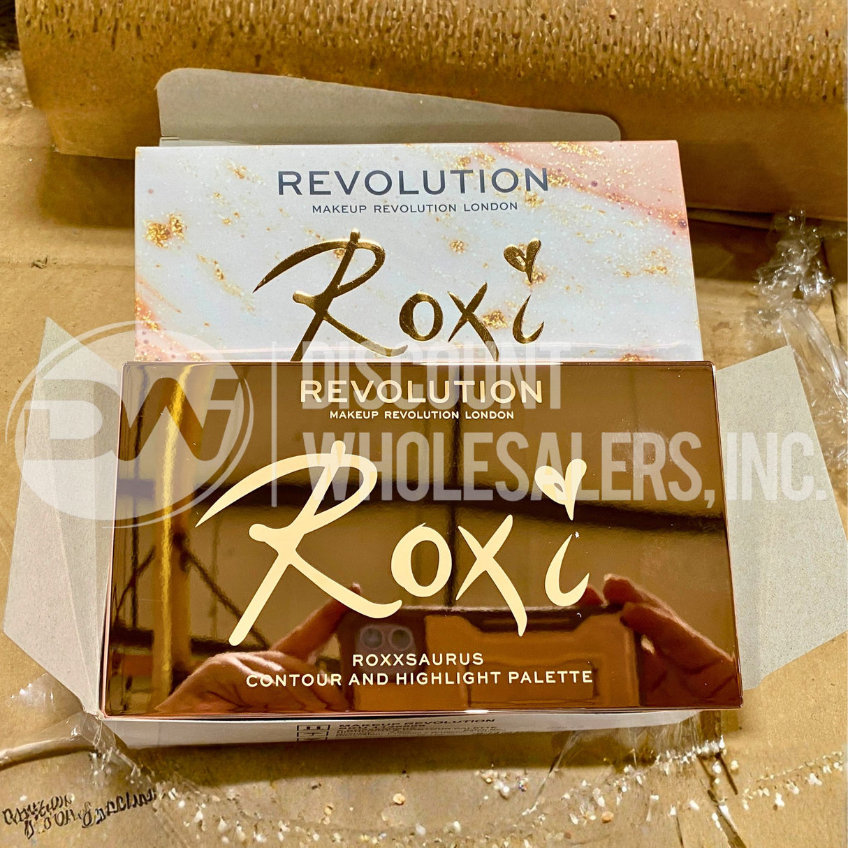 Revolution beauty Roxi Roxxsaurus Highlight and Contour Palette (36 Pcs Lot)