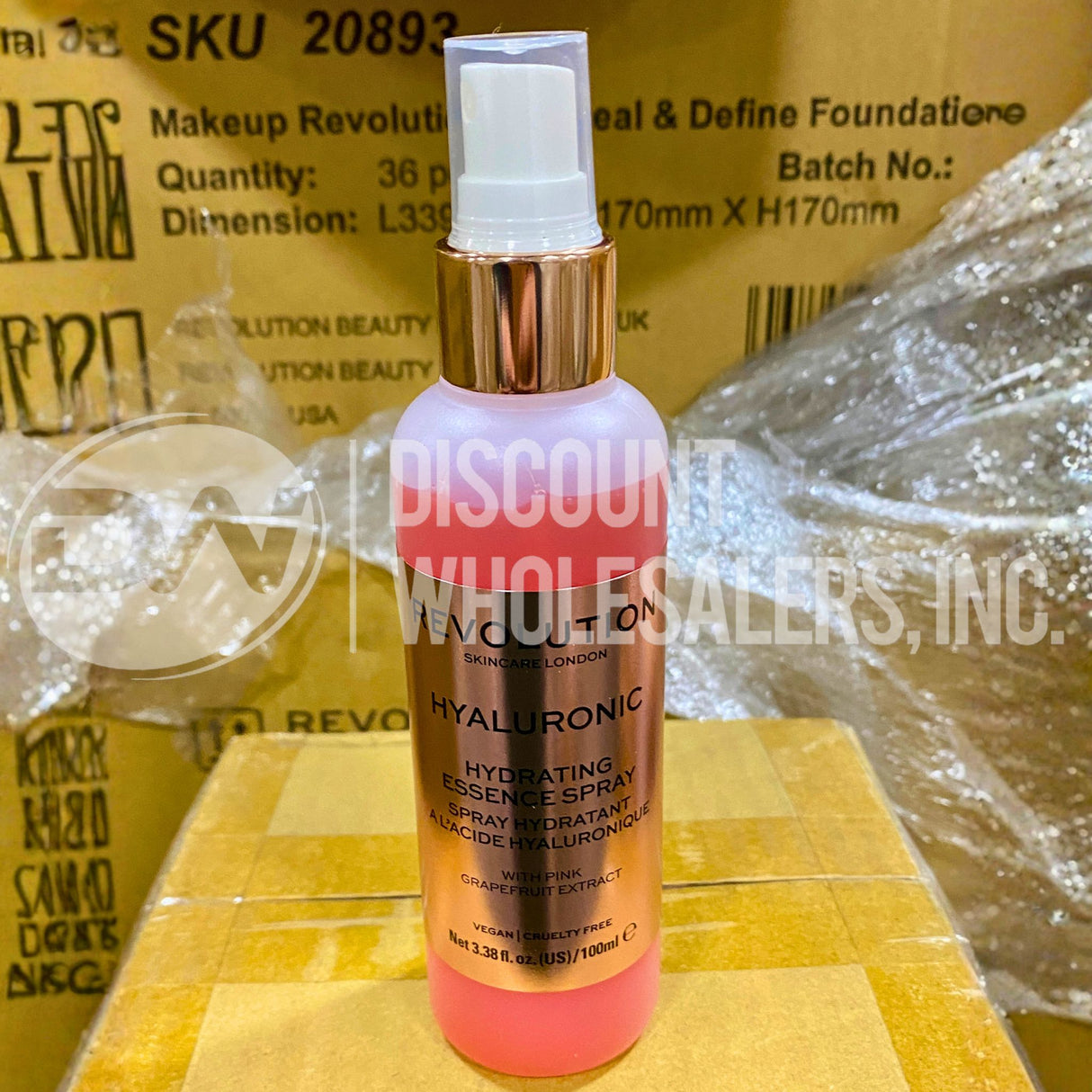 Revolution Hyaluronic Essence Spray Hydratant with Pink Grapefruit Extract 3.38 Fl. Oz. (36 Pcs Lot)