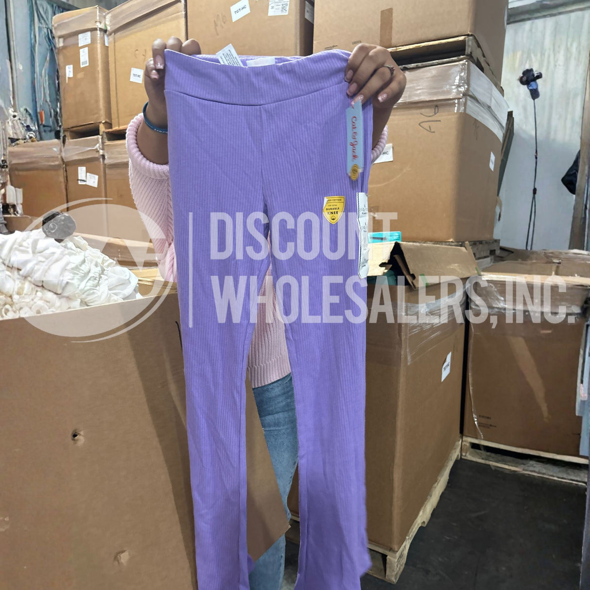 TGT Clothing Mix of Women, Men & Kids (26 Pallet Per Truck)