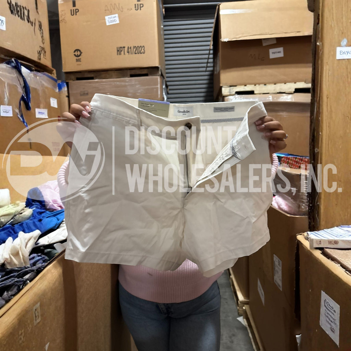 TGT Clothing Mix of Women, Men & Kids (26 Pallet Per Truck)