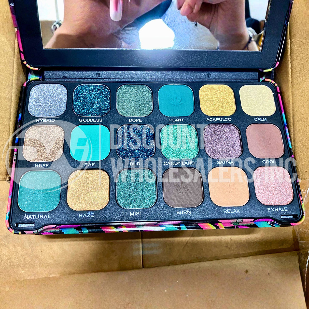 Revolution Makeup Eyeshadow Chilled With Cannabis Sativa Seed Oil (72 Pcs Lot)