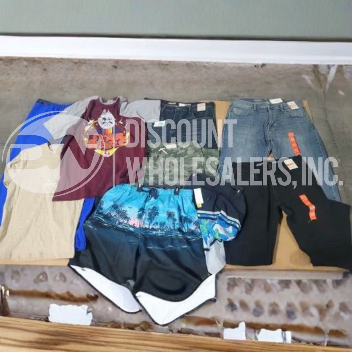 Spring & Summer Apparel Approx. 36,000 pcs per Truck