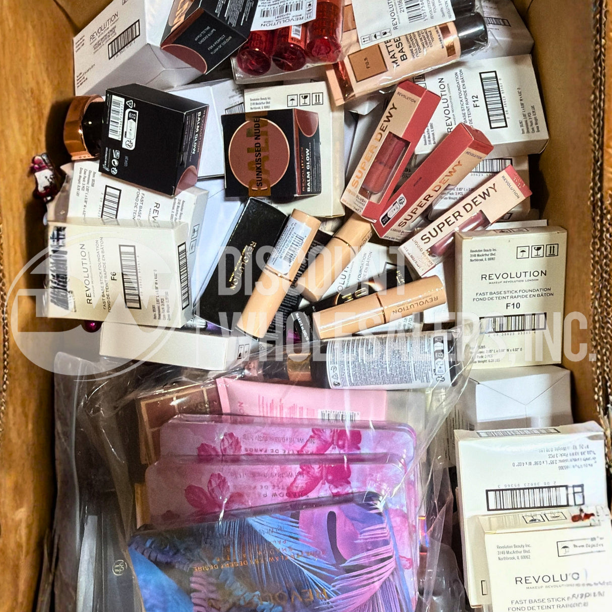 Surtido de Cosméticos Revolution (Lote de 250 Piezas)