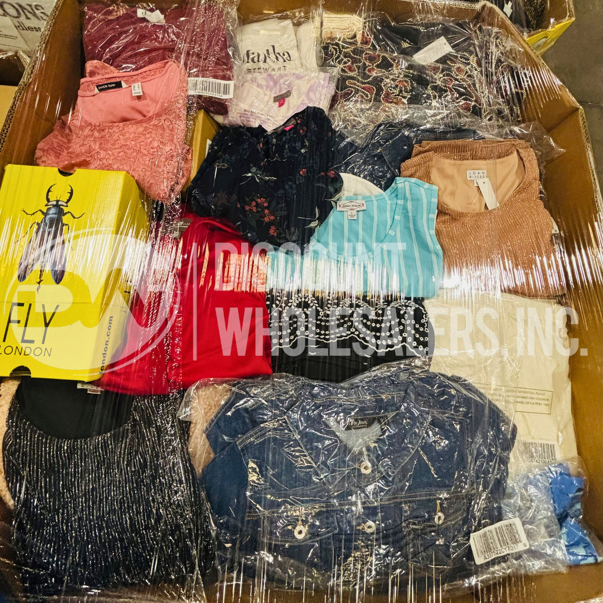 Assorted Home Shopping Channel Clothing ( WOMEN'S ) (200 Pcs Per Pallet)