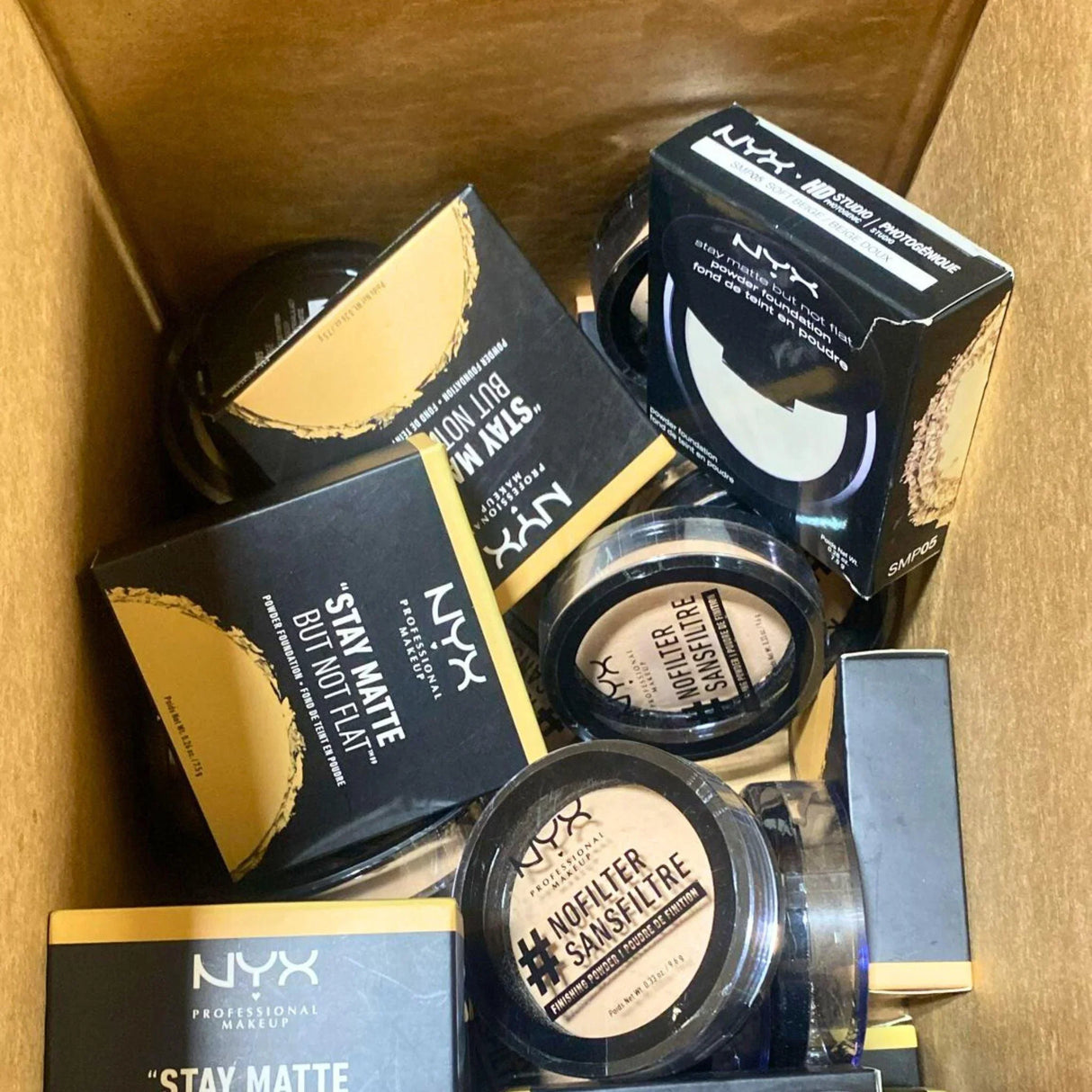 NYX Stay Matte But Not Flat Powder Foundation & #NoFilter Finishing Powder