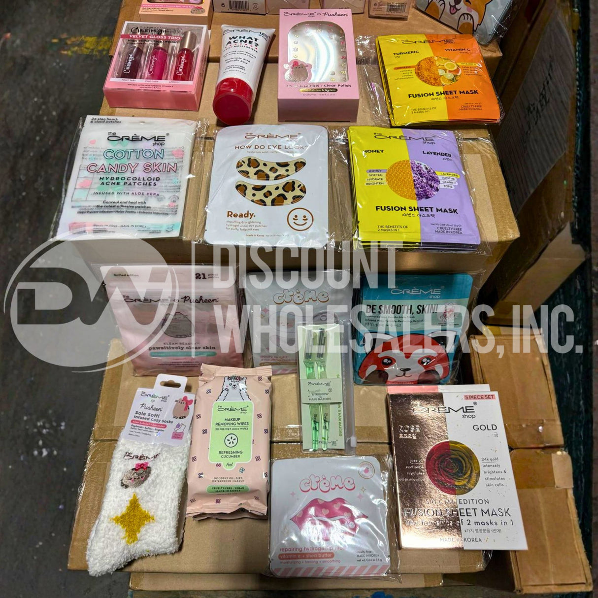 Cosmetic Cremé Mix – Makeup, Skincare & Max Lip Gloss (250 Pcs Lot)