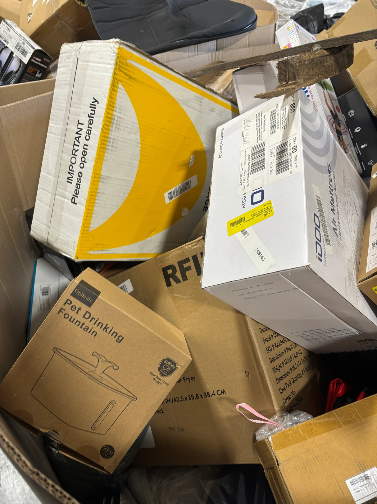 WM Medium Unmanifested Dotcom Returns Load (24 Pallet Per Truck)