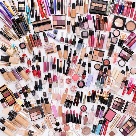 Wholesale Makeup Pallets for Resellers - Discount Wholesalers Inc