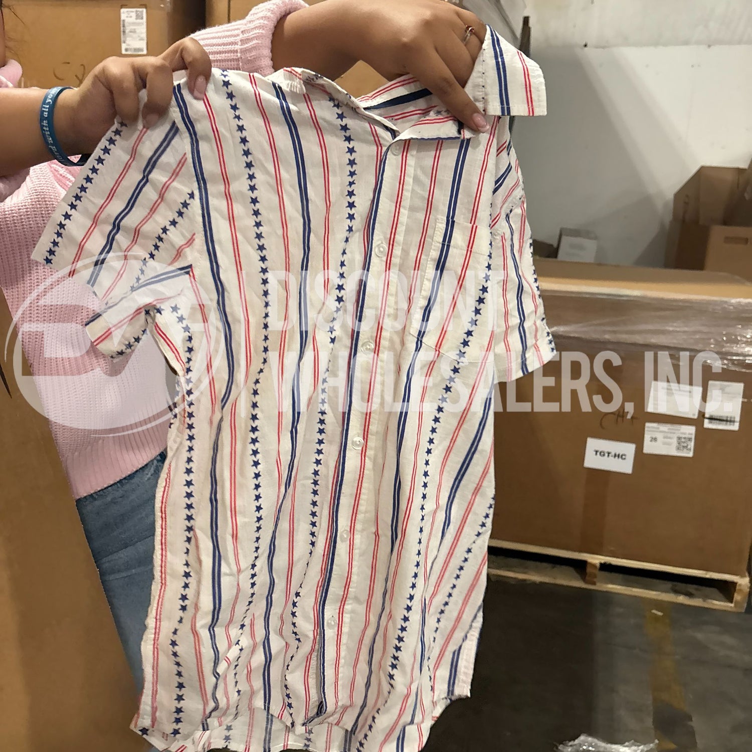 TGT Clothing Mix of Women, Men & Kids (26 Pallet Per Truck)