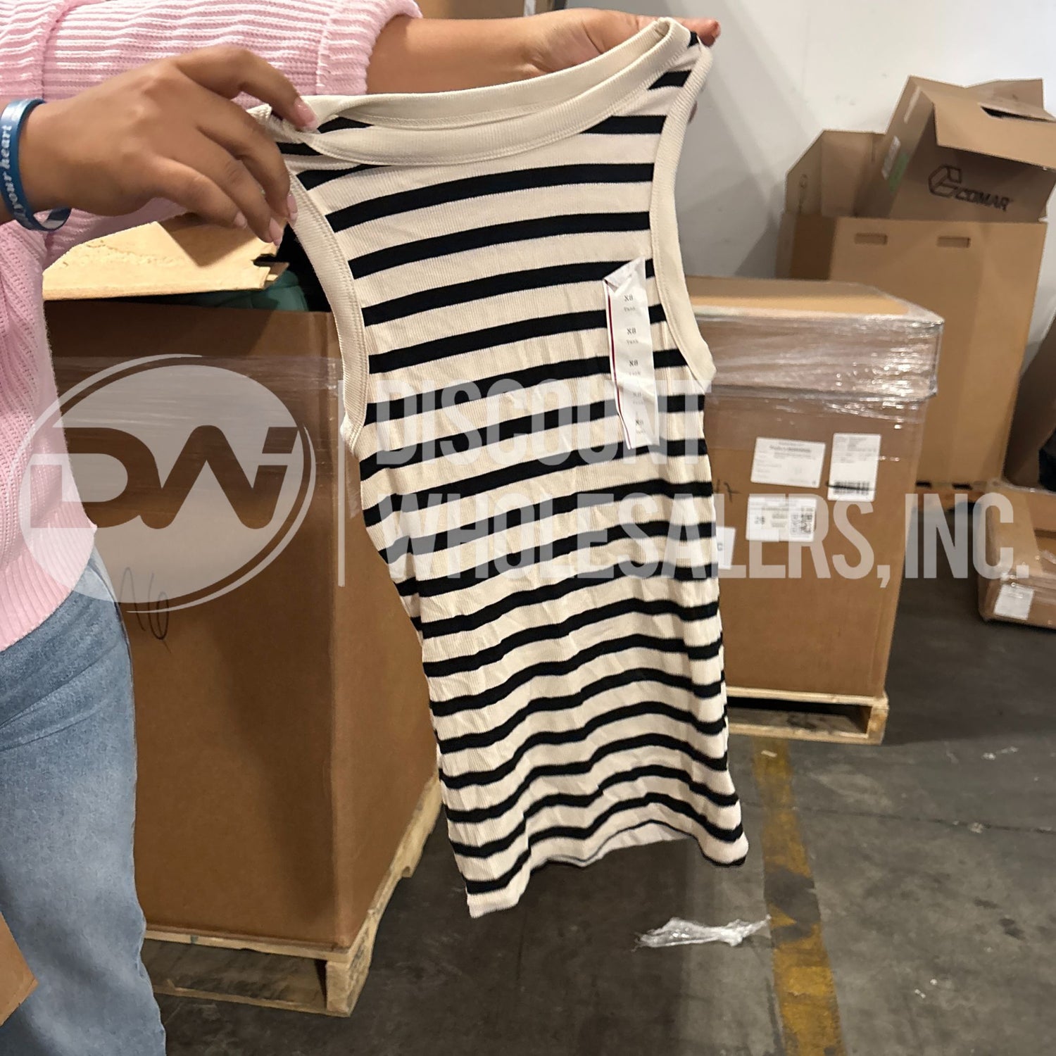 TGT Clothing Mix of Women, Men & Kids (26 Pallet Per Truck)