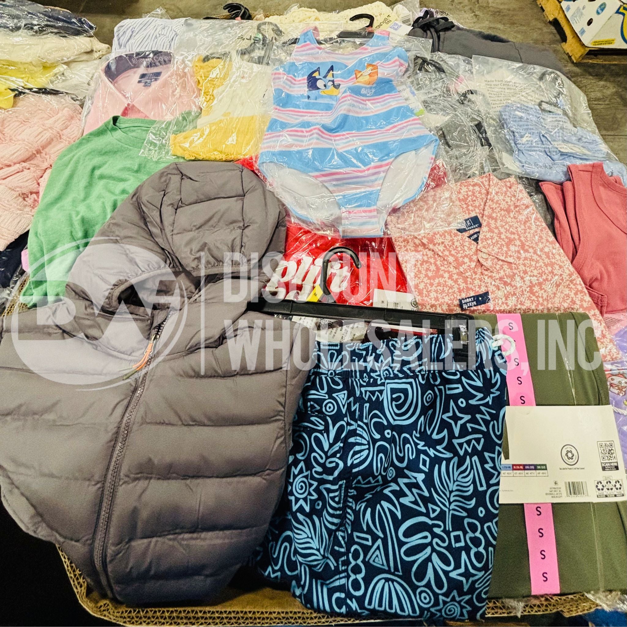 Wlmrt Mezcla de prendas (500 piezas por pallet)