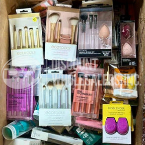 Assorted Brush, Sponges And More Different Sizes (260 Pcs Lot)