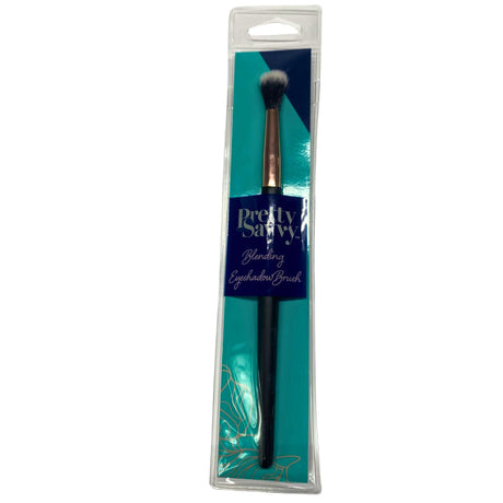 Pretty Savvy Blending Eyeshadow Brush