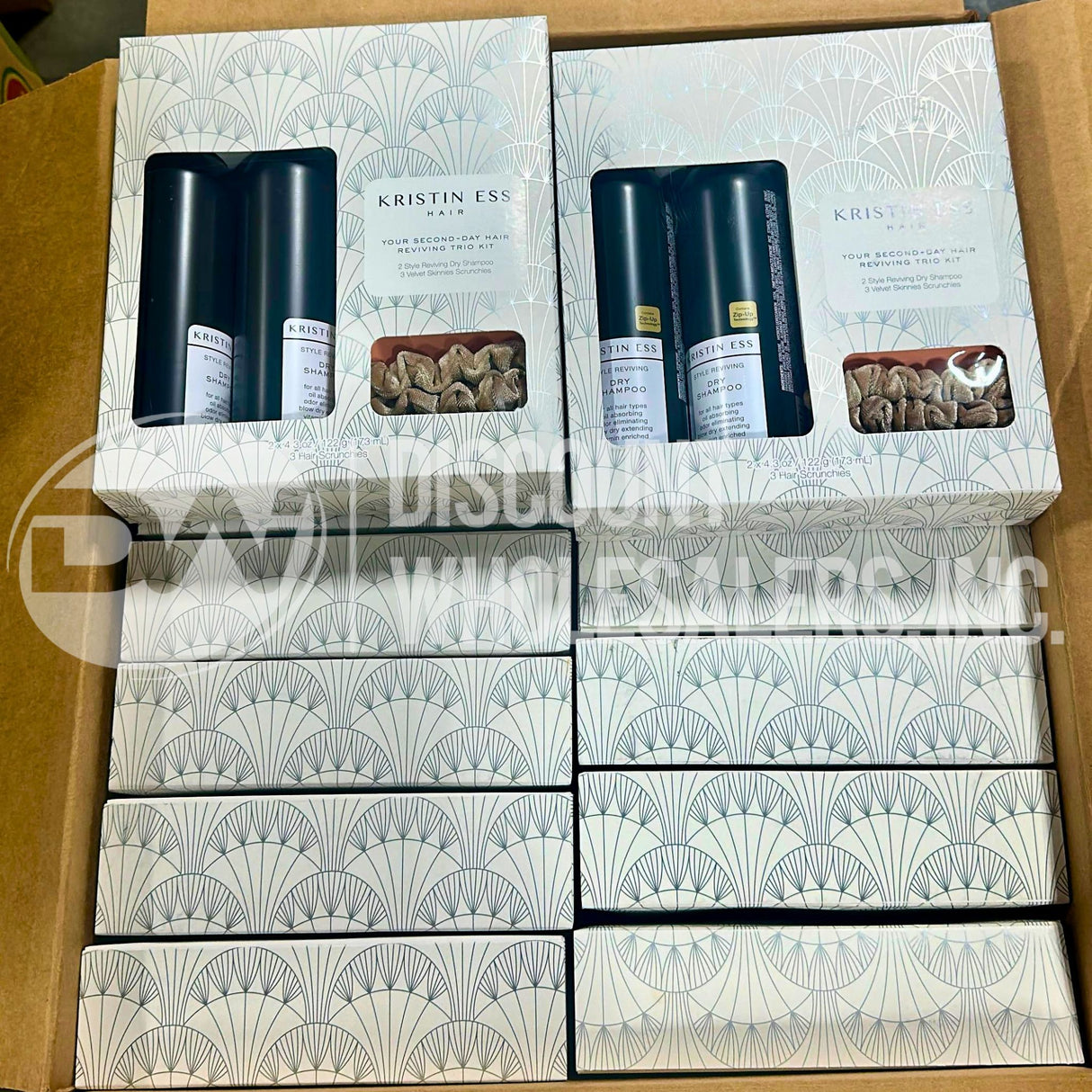 Kristin Ess Style Reviving Dry Shampoo Trio Kit - 2 Sprays + 3 Scrunchies (66 Pcs Lot)