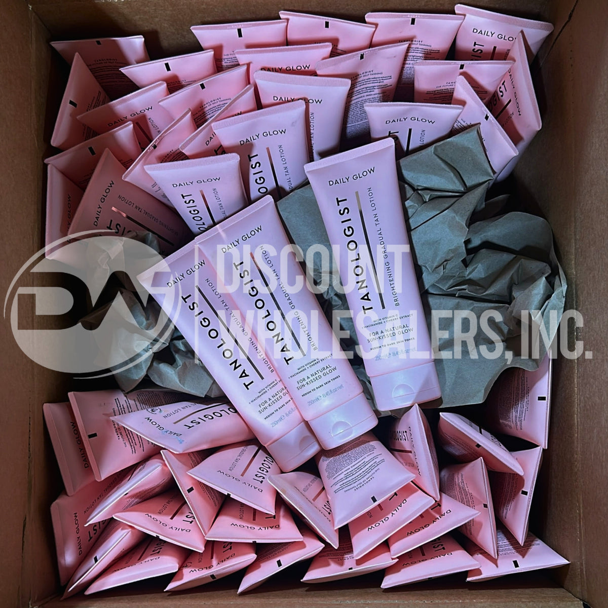 Tanologist Brightening Gradual Tan Lotion Medium To Dark Skin Tones 8.45 Oz (82 Pcs Lot)