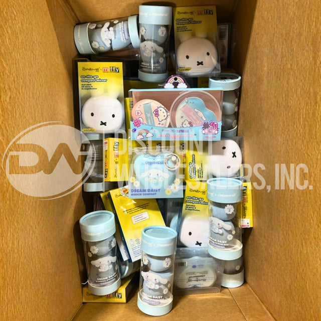 The Creme Shop Assorted Mirrors, Blending Sponges Different Sizes (75 Pcs Lot)