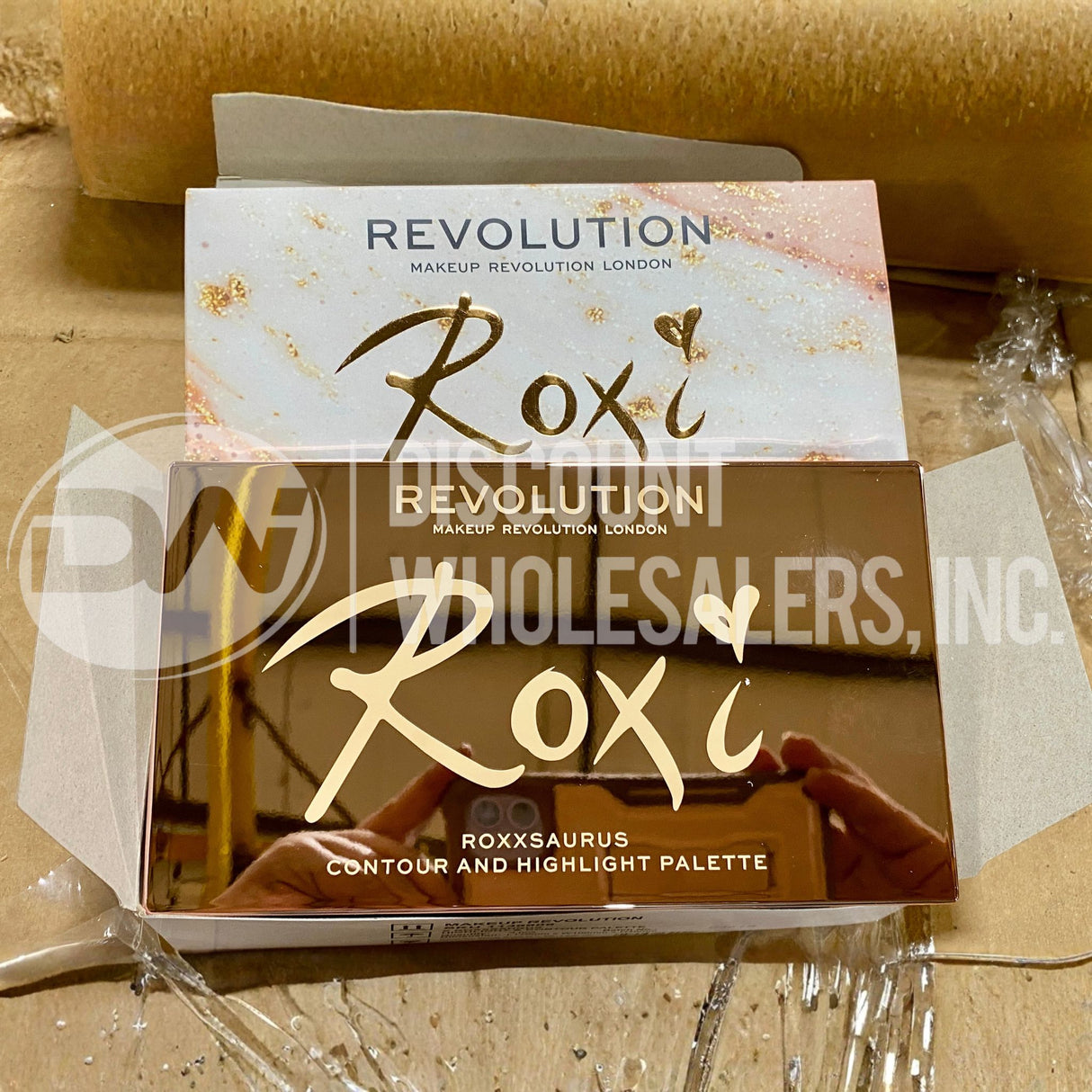 Revolution Beauty Roxi Roxxaurus Highlight and Contour Palette (36 Pcs Lot)