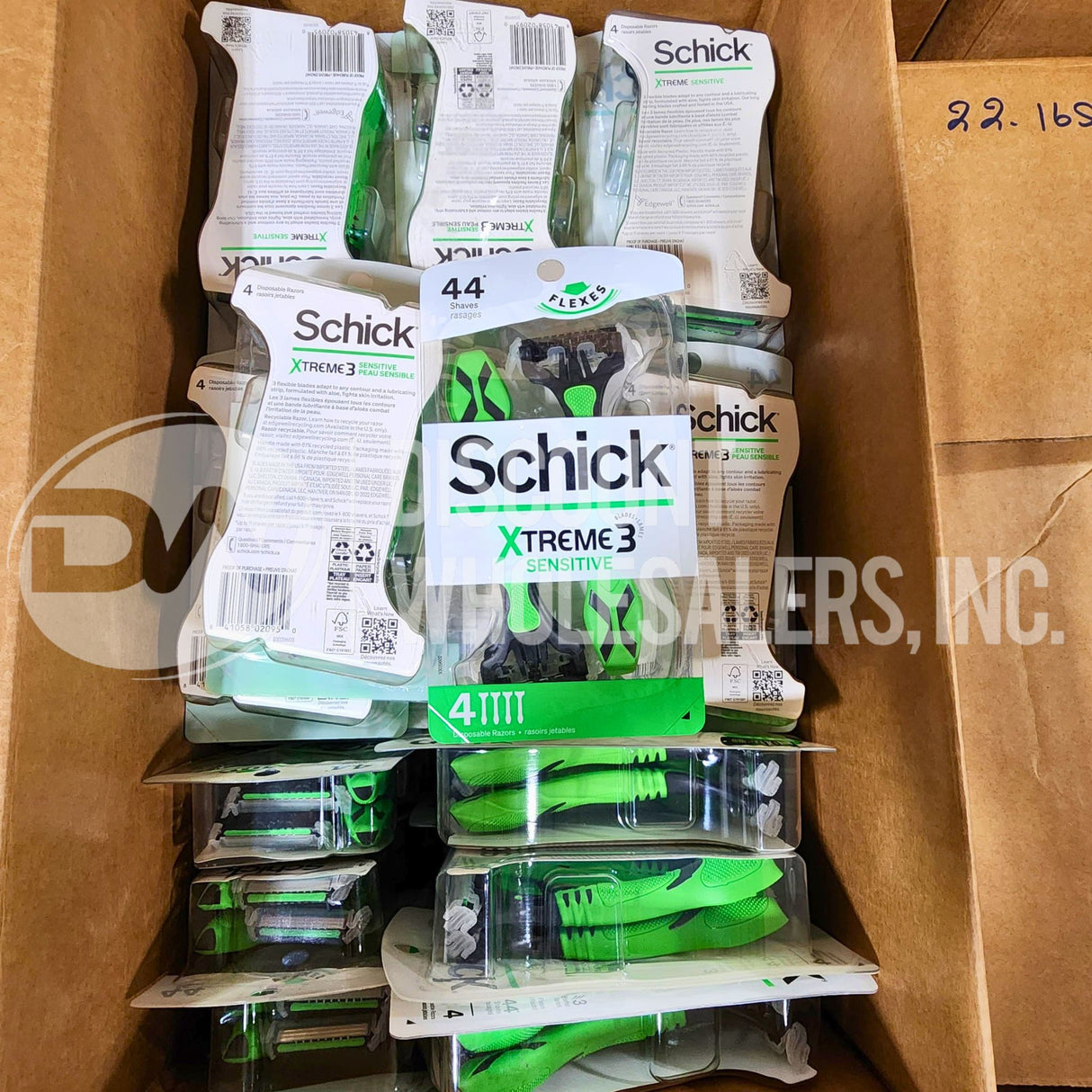Schick Xtreme 3 Sensitive 4 Razors (136 Pcs Lot)