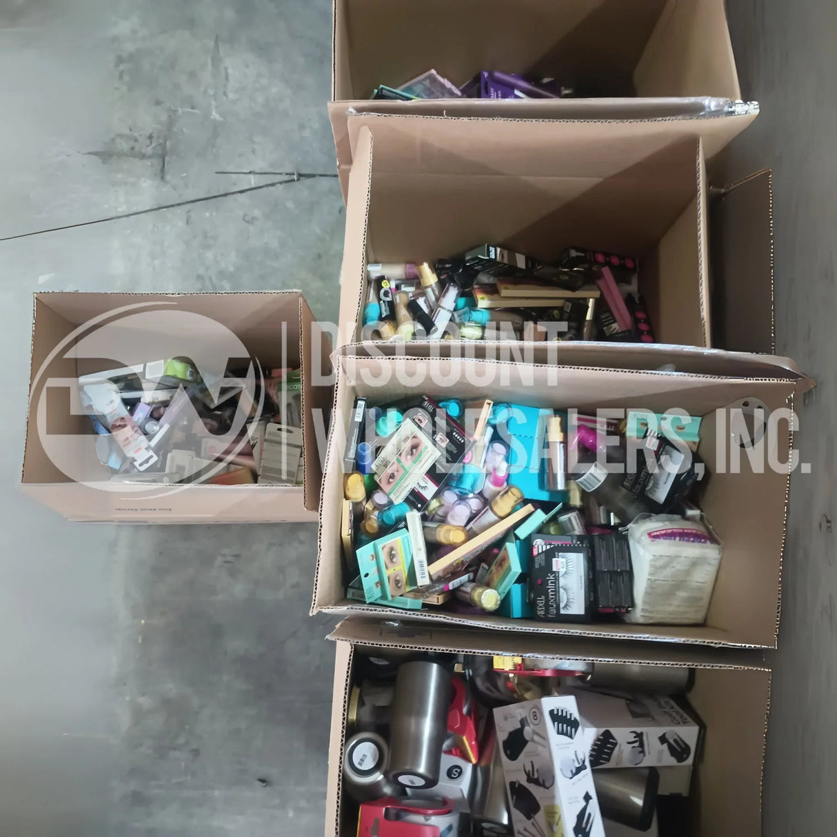 CVS COSMETIC (1908 PCS/PLT)