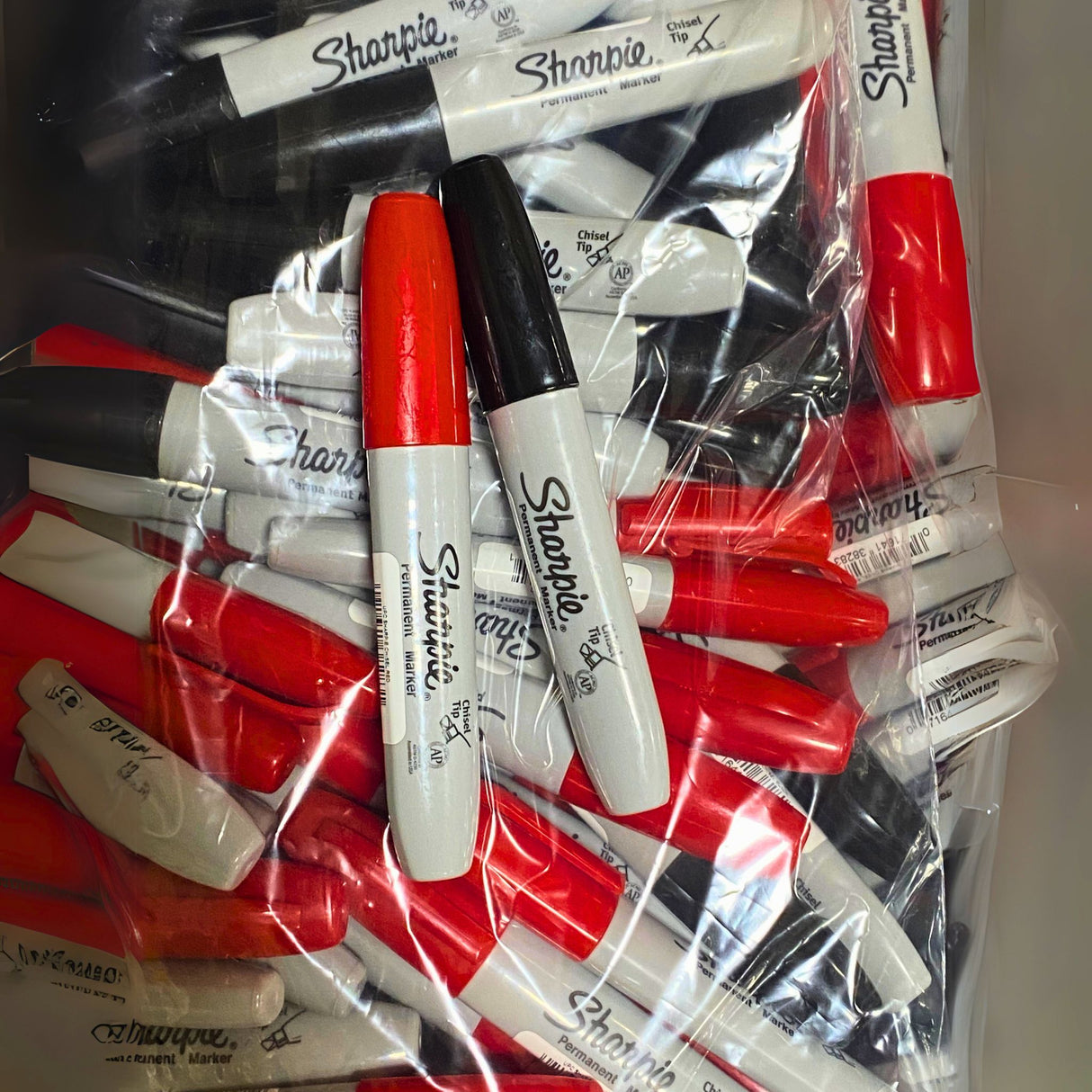 Sharpie Permanent Marker Chisel Tip Red and Black Color (100 Pcs Lot)