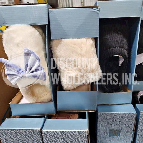 Wayland Assorted Slippers Unisex Different Sizes And Shades (150 Pcs Per Pallet)