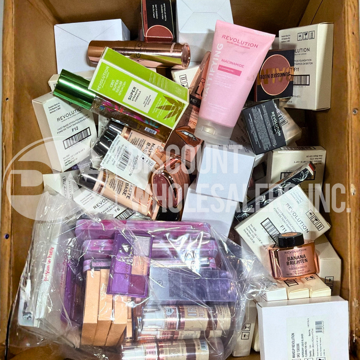 Surtido de Cosméticos Revolution (Lote de 250 Piezas)