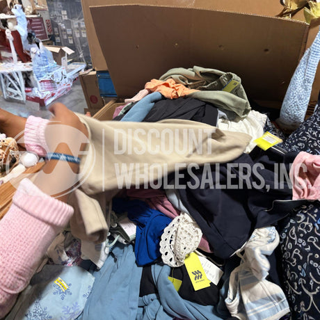 TGT Clothing Mix of Women, Men & Kids (26 Pallet Per Truck)