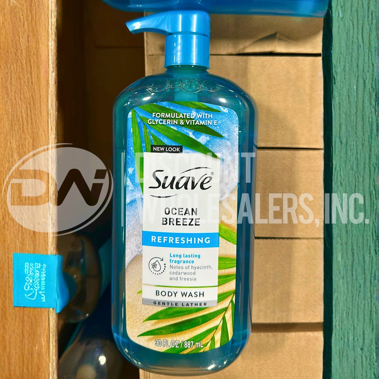 Suave Ocean Breeze Moisturizing Body Wash with Glycerin & Vitamin E, 30 FL OZ (80 Pcs Lot)