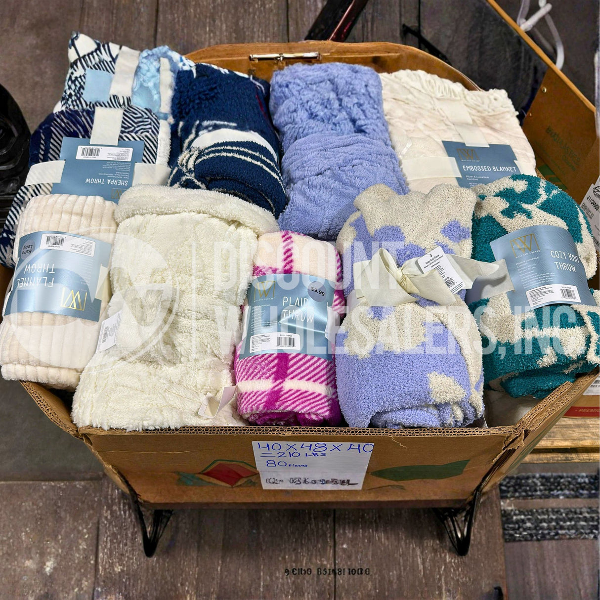 Throw Assorted Different Sizes #2 (80 Pcs Per Pallet)