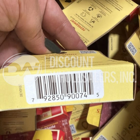Burt's Bees Peppermint Lip Balm Blister for Unisex, 0.15 Ounce (185 Pcs Lot)