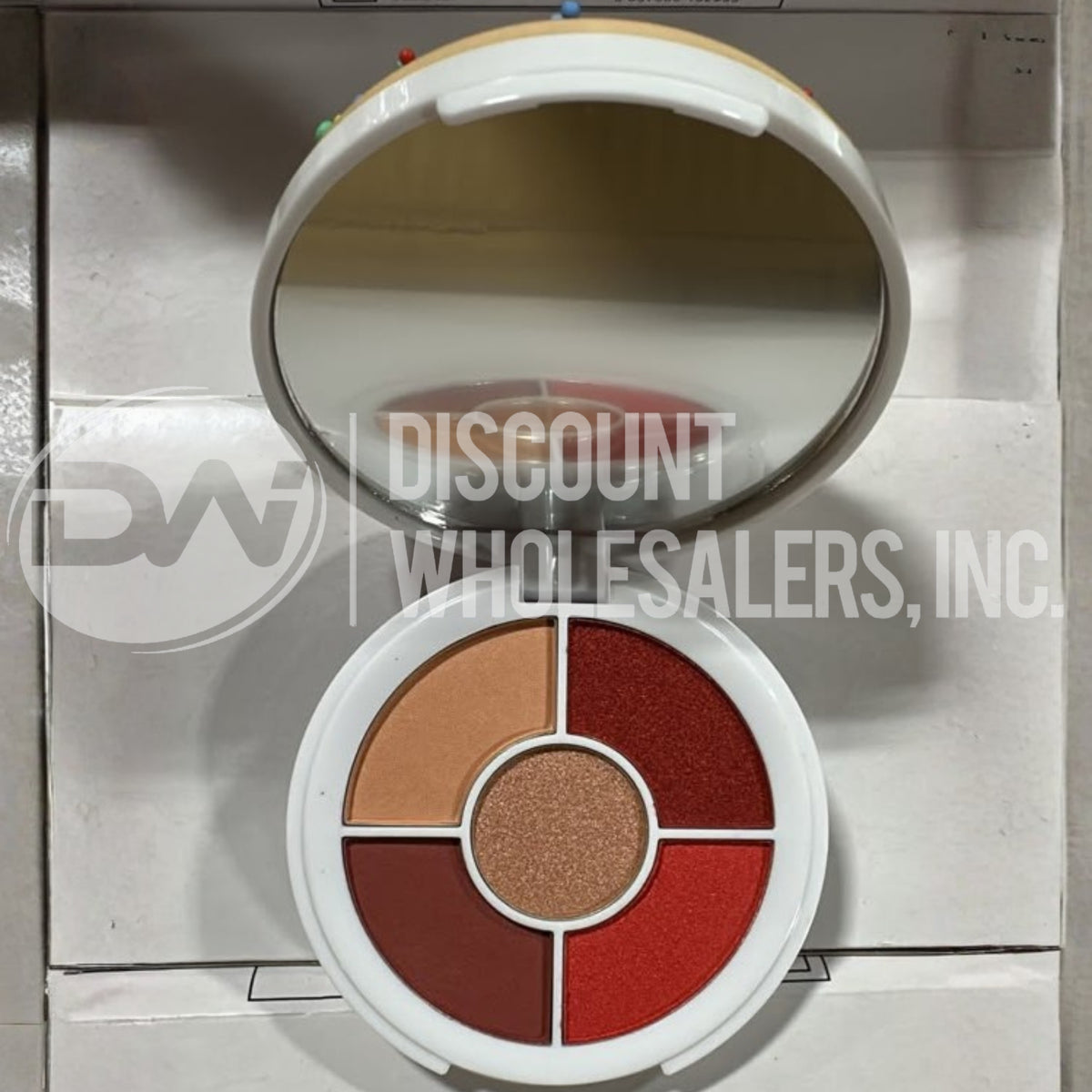 Love Revolution Donuts Dipped Eye Shadow - 1.65g (72 Pcs Lot)