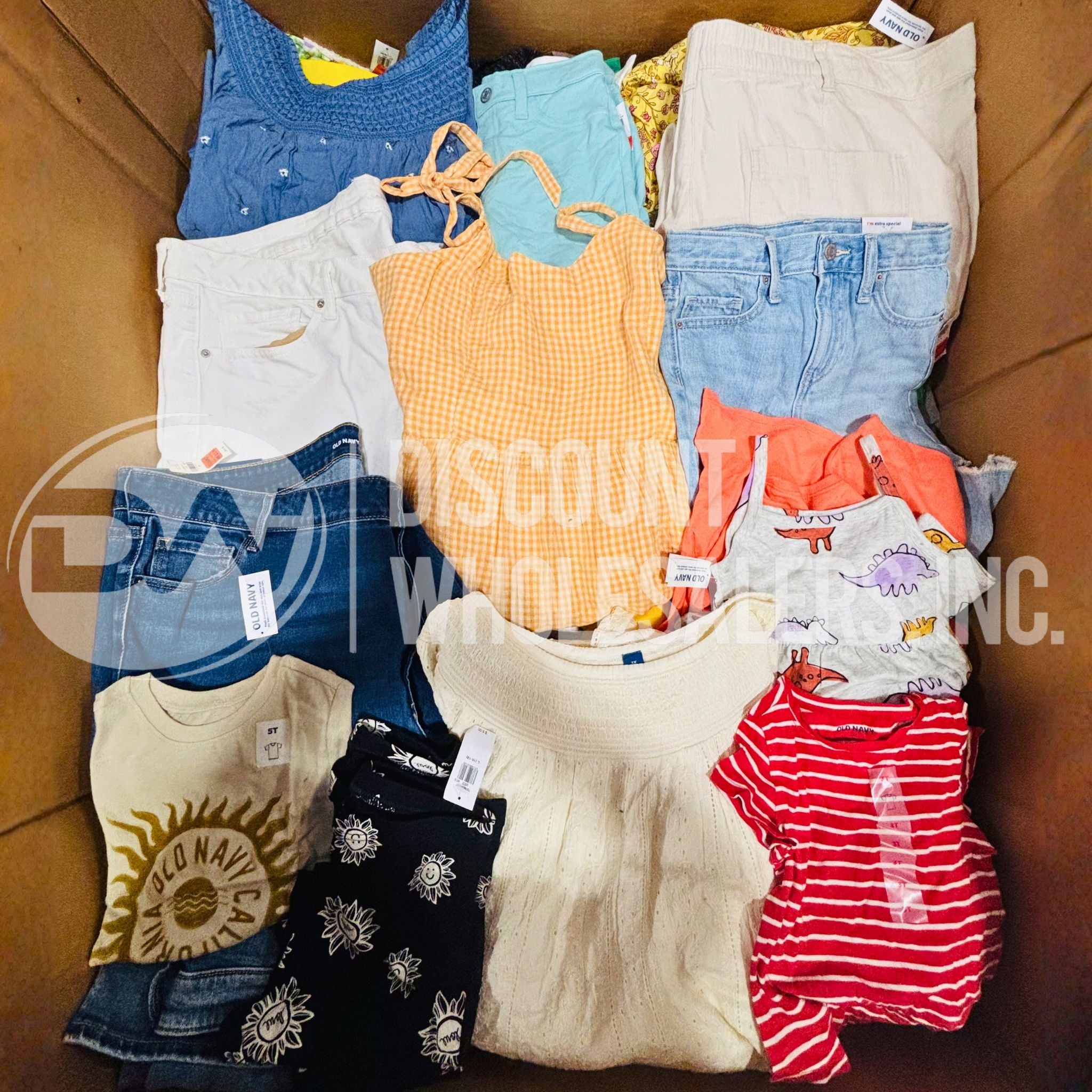 Ropa nueva surtida de la marca OLD NAVY para hombres, mujeres y niños, en diferentes tallas (250 piezas por palé)