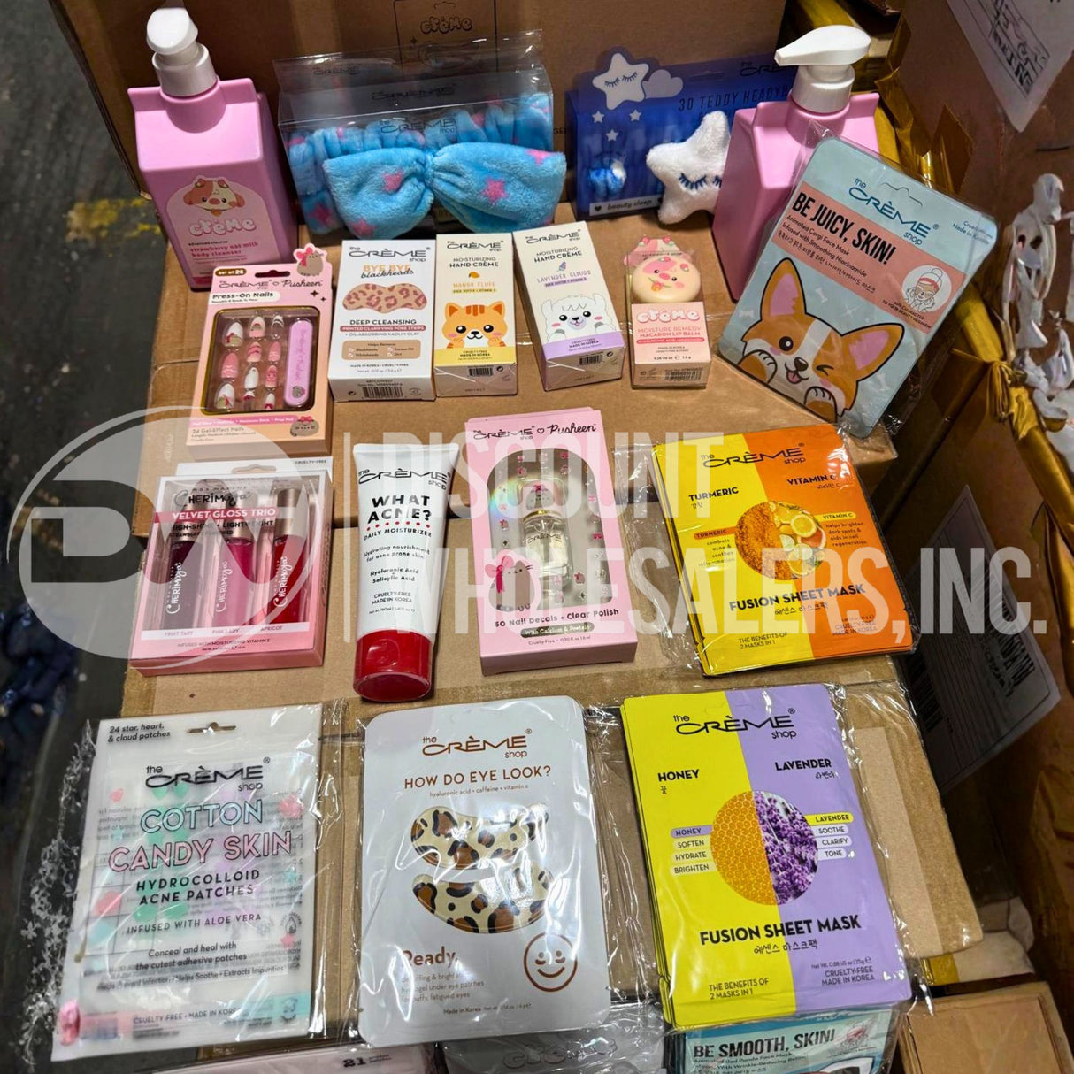 Cosmetic Cremé Mix – Makeup, Skincare & Max Lip Gloss (250 Pcs Lot)