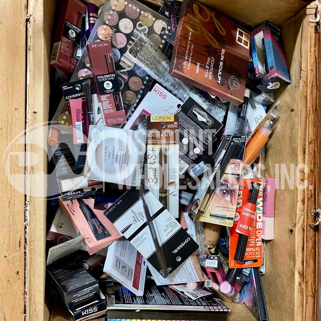Wholesale Cosmetics & Makeup Mix Pallet Assorted Top Brands – (5,000 Pcs Per Pallet)