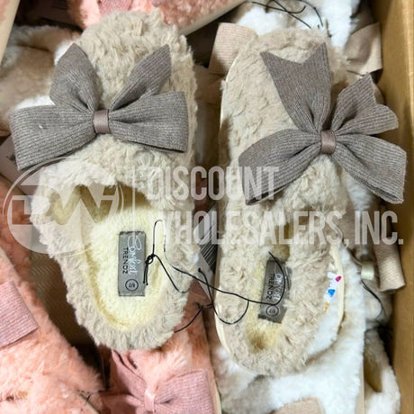 Fuzzy Slippers For Women Different Sizes And Colors (100 Pcs Lot)