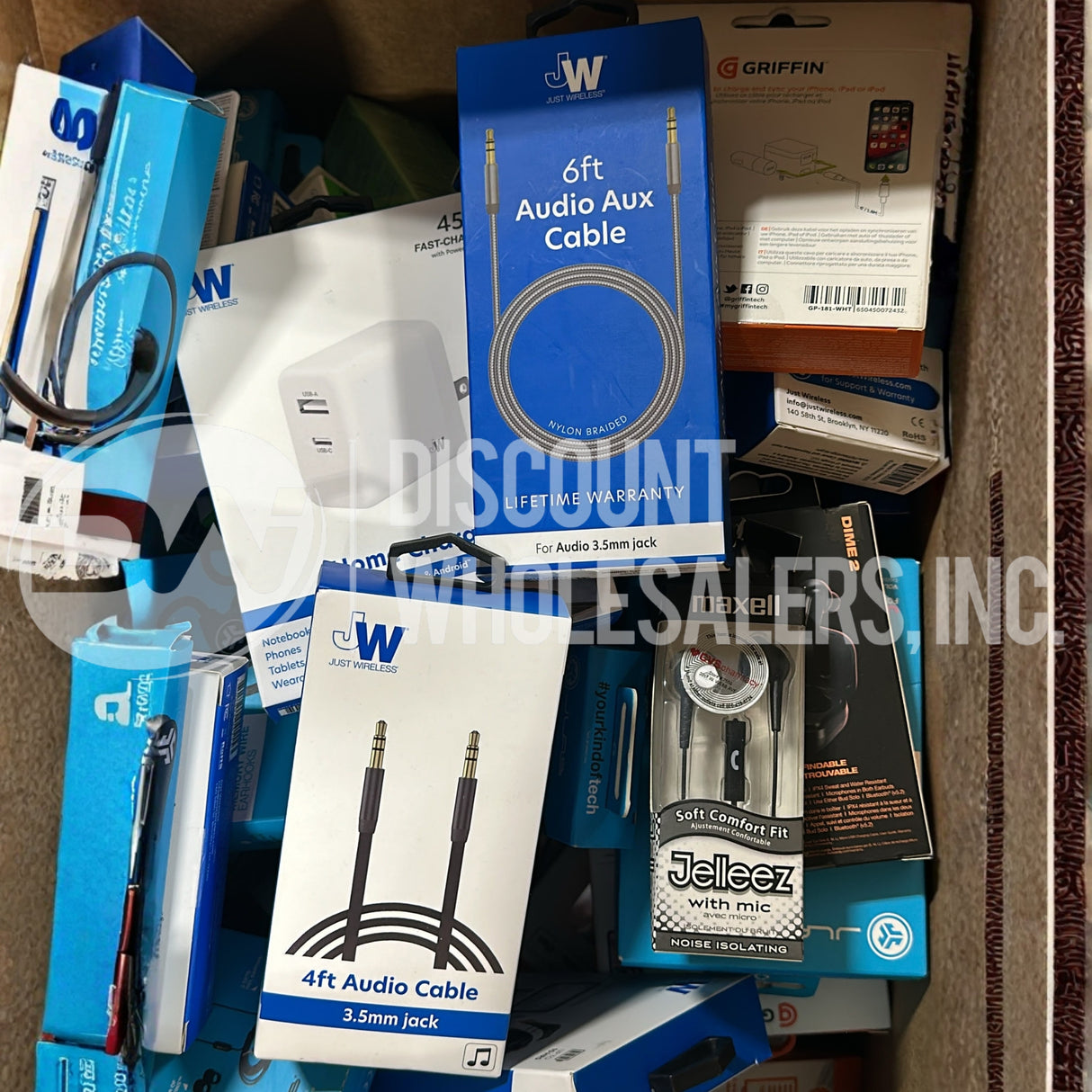Electronics Accessories Assorted Different Styles And Brands (100 Pcs Lot)