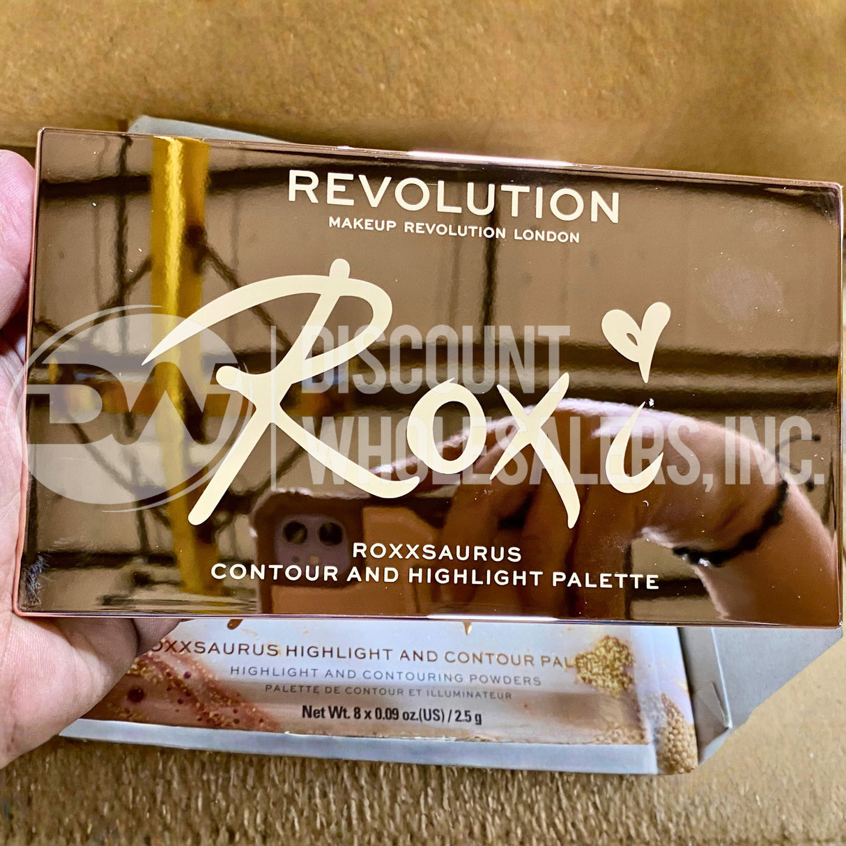 Revolution Beauty Roxi Roxxsaurus Highlight and Contour Palette (36 Pcs Lot)