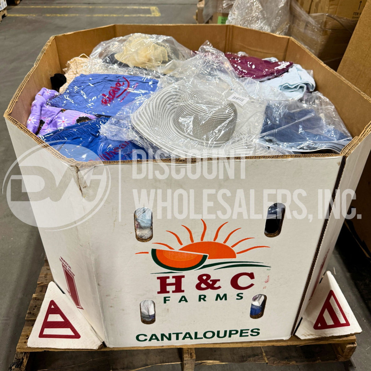 DWI APPAREL MIX - Various Seasonal Pieces Women,Men,Kids (300 PCS/PLT)