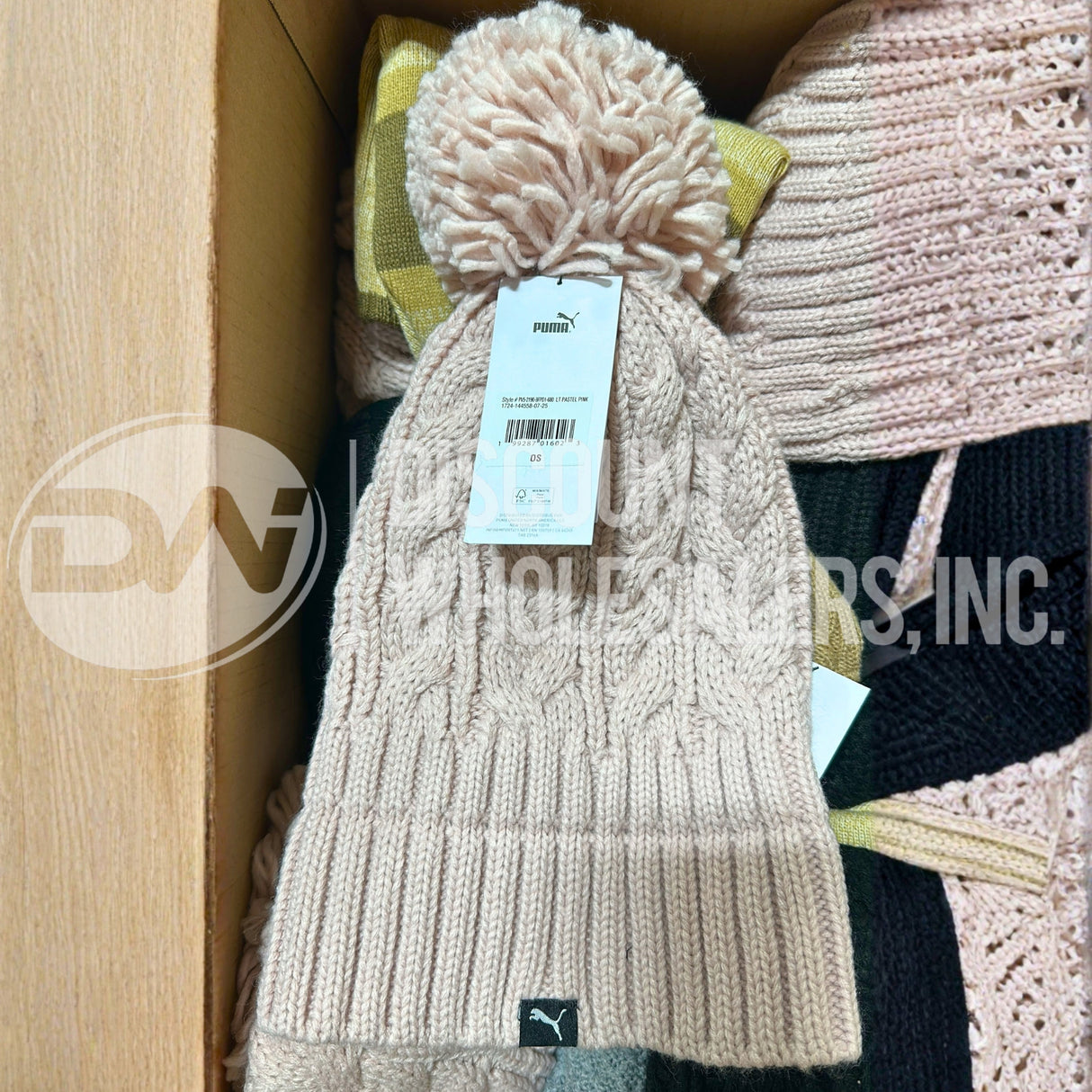 Puma Knit Cuffed Hats Mix Unisex (100 Pcs Lot)