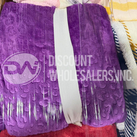 Throw Assorted Different Sizes (60 Pcs Per Pallet)