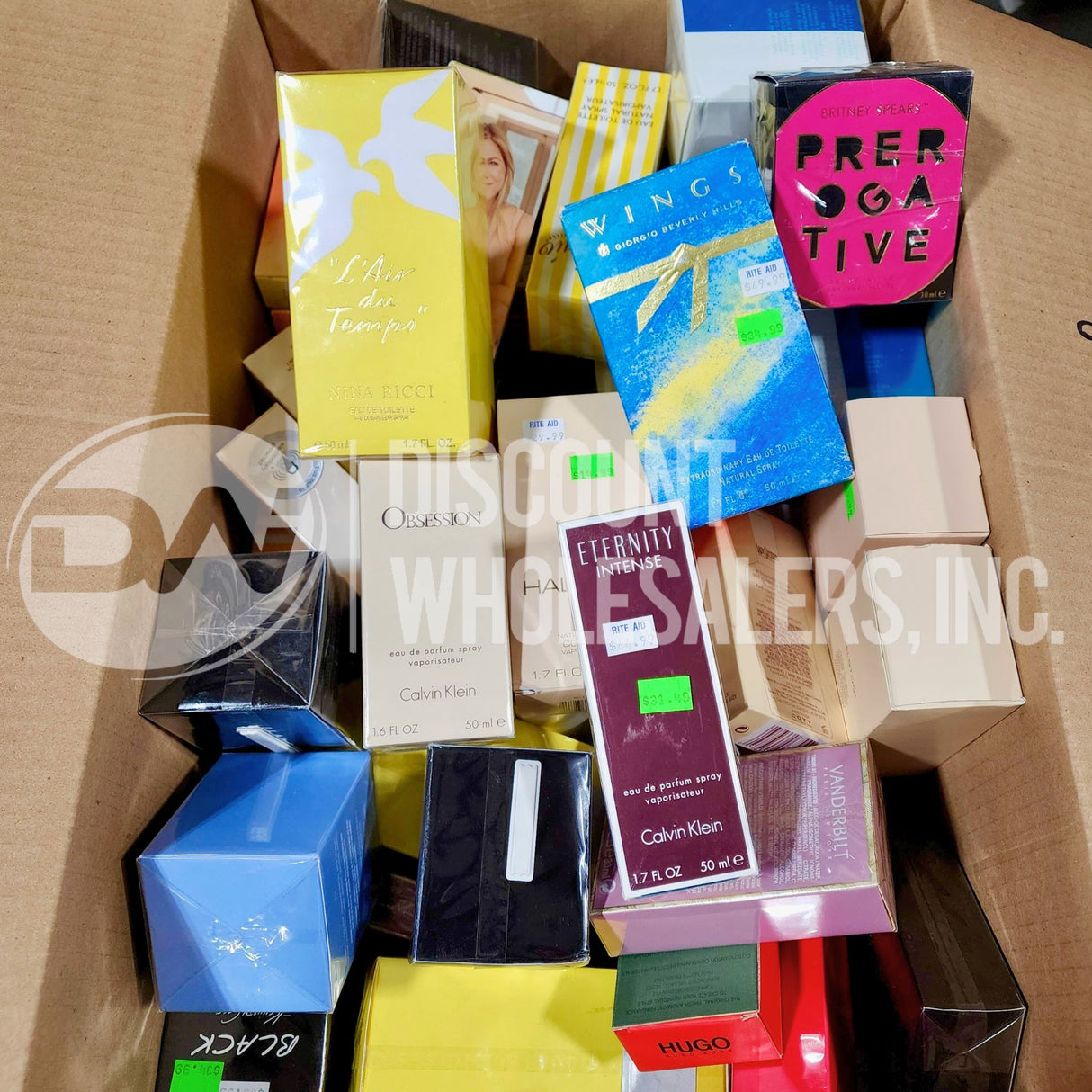 Perfumes Assorted For Women and Men Different Sizes (647 Pcs Lot)