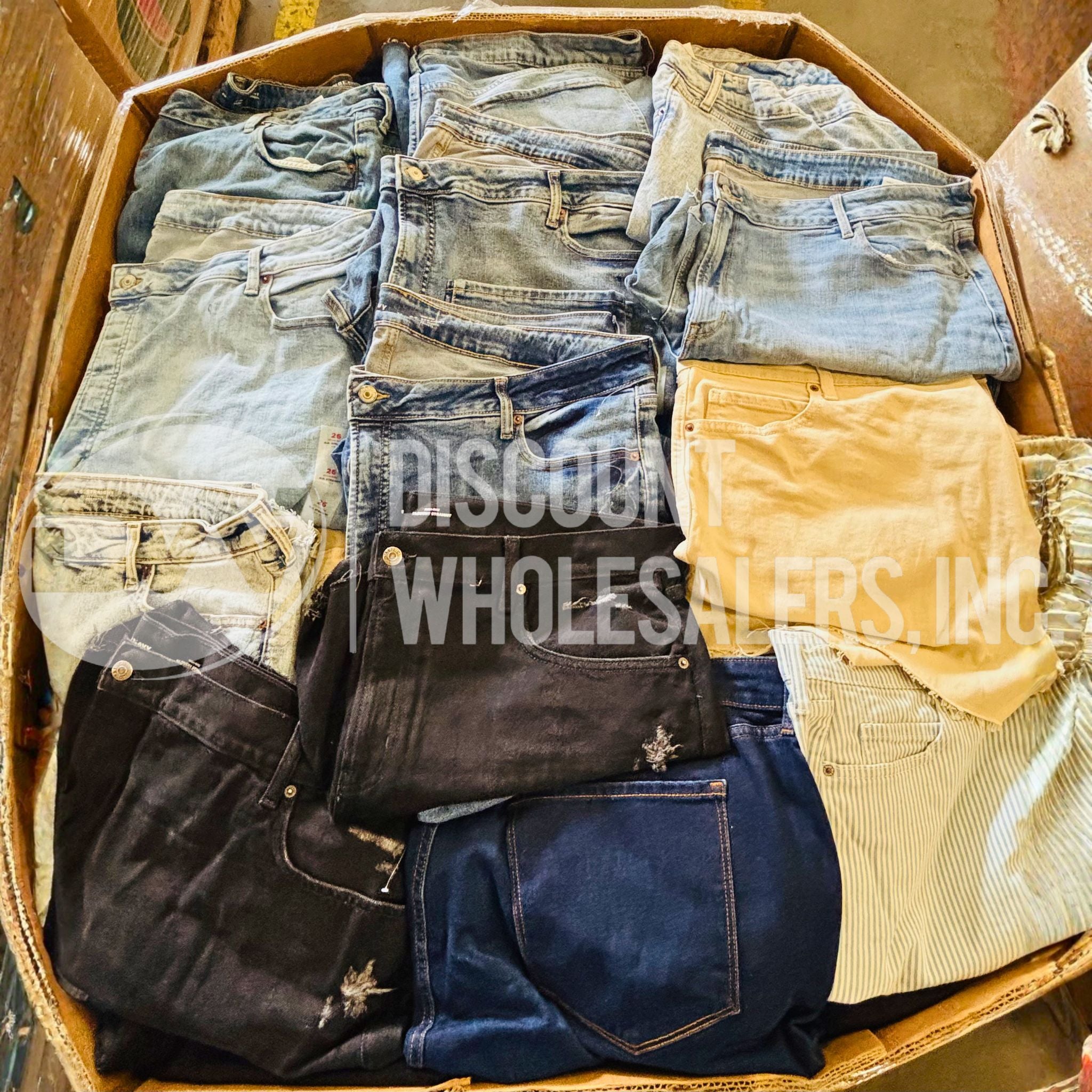 alt
Old N@vy Tallas grandes: prendas inferiores, jeans y shorts (200 piezas por palé)