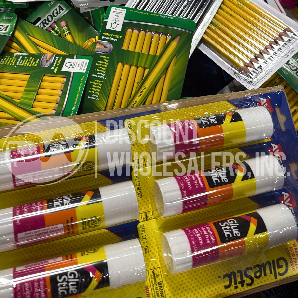 Crayola, Bic, Paper Mate, Sharpie and More School Supplies Assorted (100 Pcs Lot)