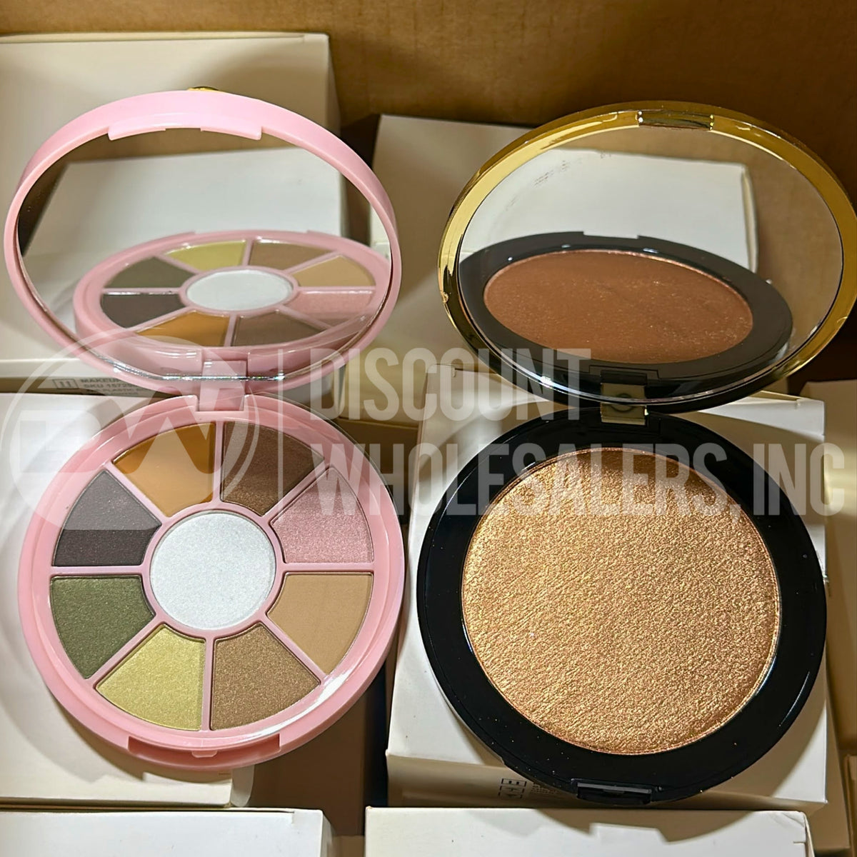 Revolution Cookie Shadow Palette And The Plastic Boy Gary Thompson Highlighter Mix (67 Pcs Lot)