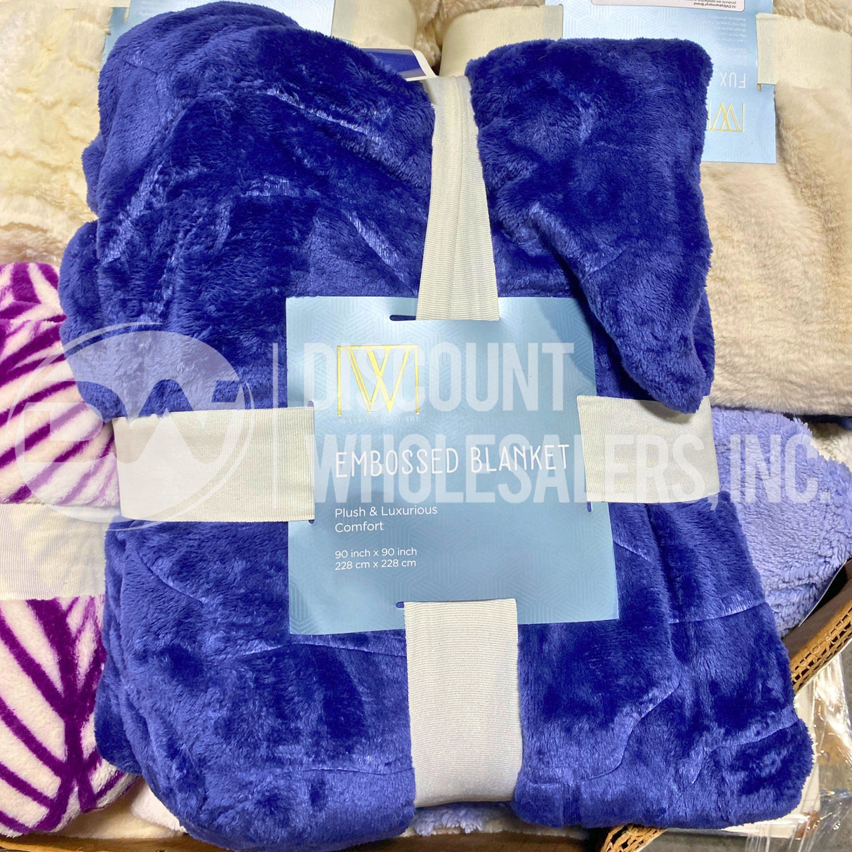 Throw Assorted Different Sizes (85 Pcs Per Pallet)