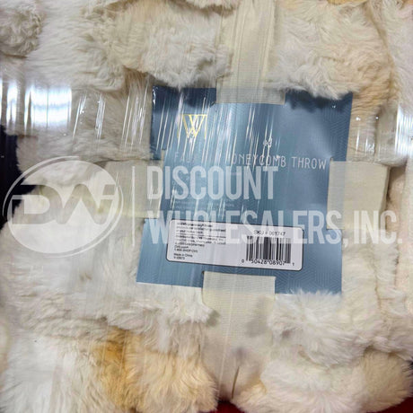 Throw Assorted Different Sizes #6 (60 Pcs Per Pallet)